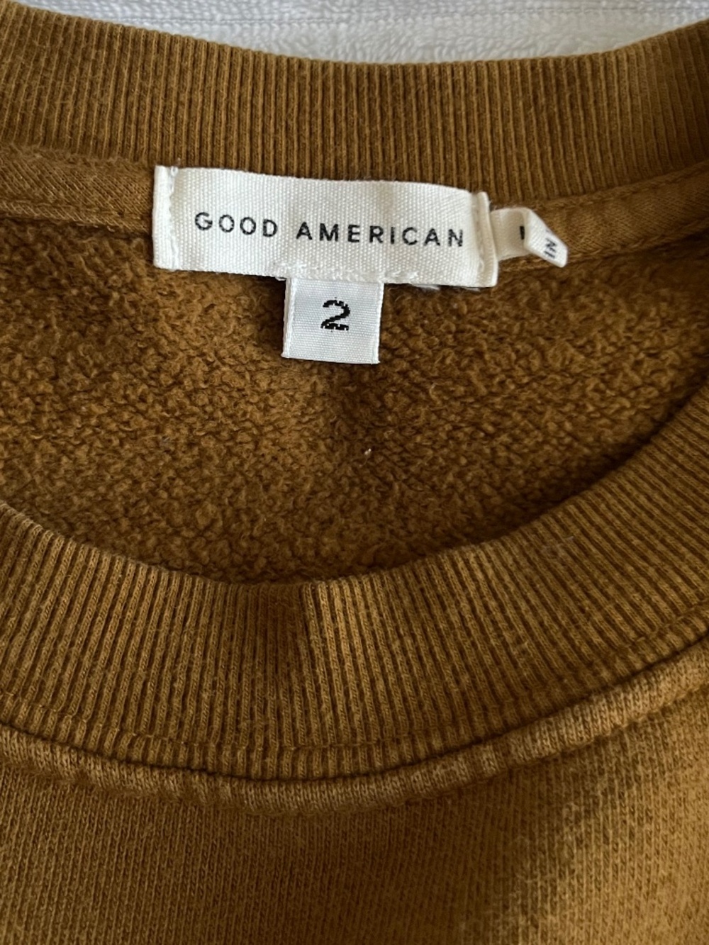 Good American Caramel Brown Crewneck Sweatshirt - Picture 4 of 14
